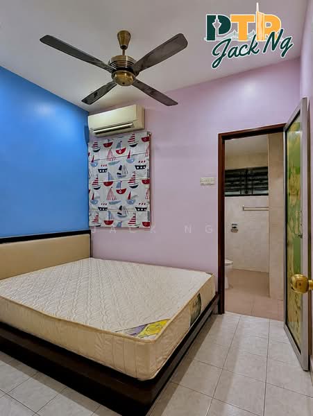 2-storey Terraced House for Sale in Taman Inderawasih (Perai) - Jack Ng - Bedroom - PropertyGuru.com.my