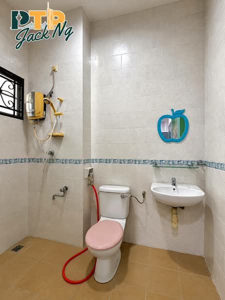 2-storey Terraced House for Sale in Taman Inderawasih (Perai) - Jack Ng - Bathroom - PropertyGuru.com.my