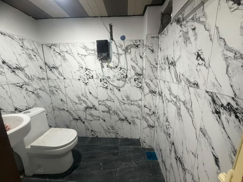 2-storey Terraced House for Sale in Taman Bukit Rawang Jaya (Rawang) - Elwin Mah - Bathroom - PropertyGuru.com.my