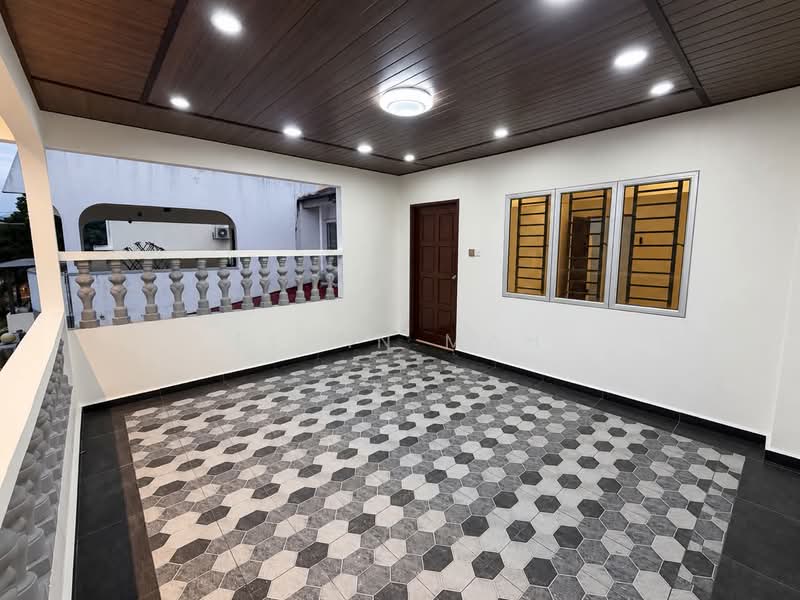 2-storey Terraced House for Sale in Taman Bukit Rawang Jaya (Rawang) - Elwin Mah - Balcony - PropertyGuru.com.my