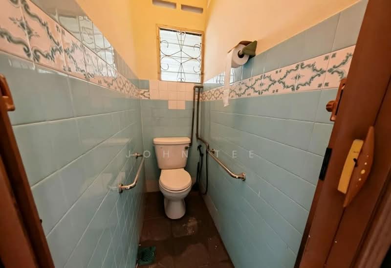 Rumah Teres 1 Tingkat untuk Dijual di Taman Chi Liung (Klang) - John Tee - Bathroom - PropertyGuru.com.my