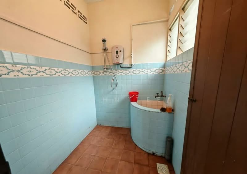 Rumah Teres 1 Tingkat untuk Dijual di Taman Chi Liung (Klang) - John Tee - Bathroom - PropertyGuru.com.my