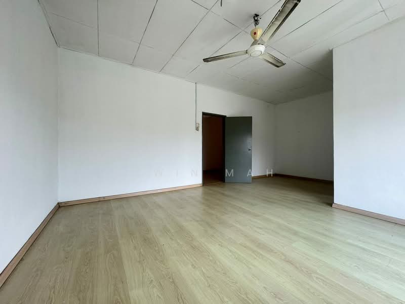 2-storey Terraced House for Sale in Taman Velox (Rawang) - Elwin Mah - Interior - PropertyGuru.com.my