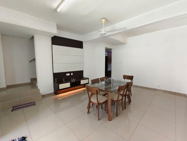 Rumah Teres 2 Tingkat untuk Dijual di Bukit Sentosa (Rawang) - Elwin Mah - Dining Room - PropertyGuru.com.my
