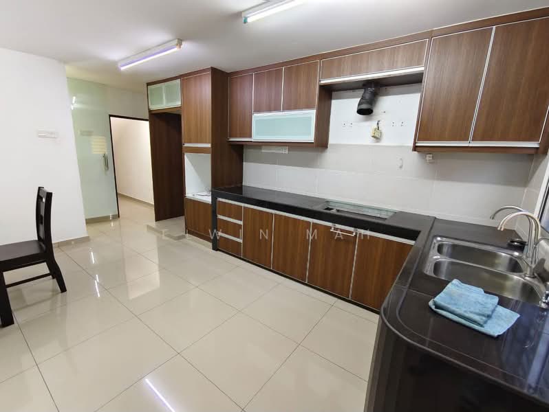 Rumah Teres 2 Tingkat untuk Dijual di Bukit Sentosa (Rawang) - Elwin Mah - Kitchen - PropertyGuru.com.my