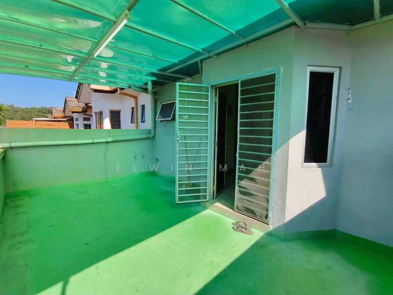 Rumah Teres 2 Tingkat untuk Dijual di Bukit Sentosa (Rawang) - Elwin Mah - Exterior - PropertyGuru.com.my
