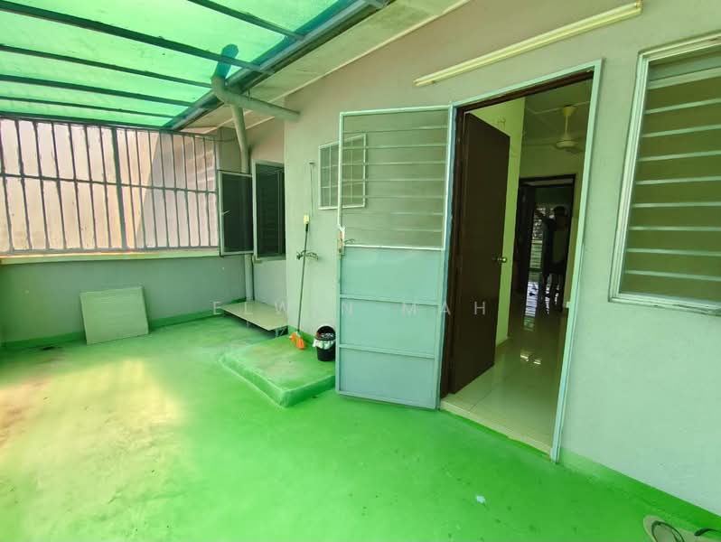 Rumah Teres 2 Tingkat untuk Dijual di Bukit Sentosa (Rawang) - Elwin Mah - Exterior - PropertyGuru.com.my