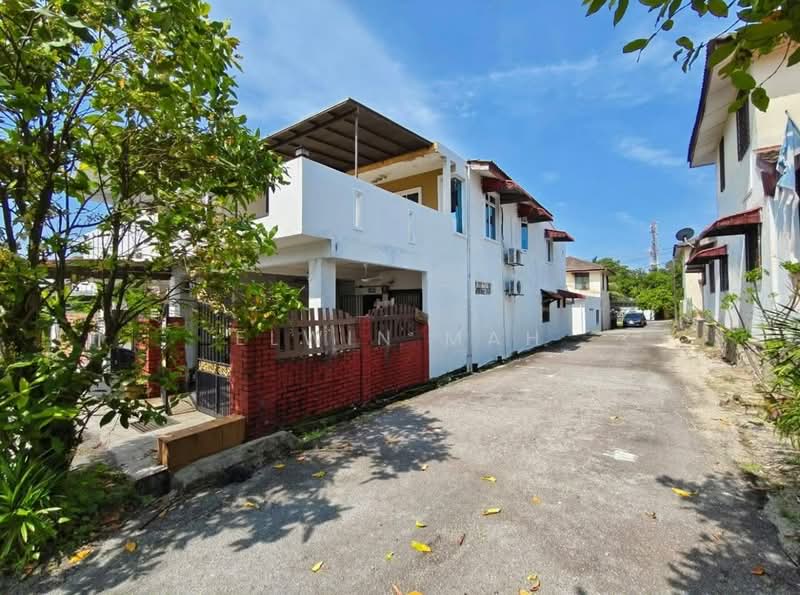 Rumah Teres 2 Tingkat untuk Dijual di Bukit Sentosa (Rawang) - Elwin Mah - Exterior - PropertyGuru.com.my