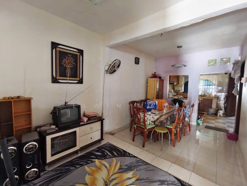 Rumah Teres 2 Tingkat untuk Dijual di Bukit Sentosa (Rawang) - Elwin Mah - Living Room - PropertyGuru.com.my