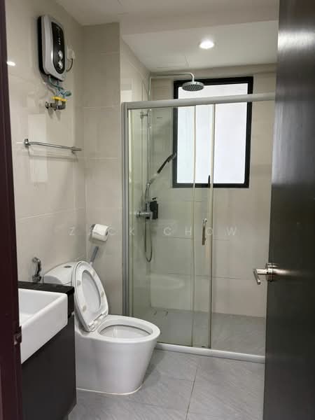 Kondominium untuk Dijual di Bay Point @ Country Garden Danga Bay - Zack Chow - Bathroom - PropertyGuru.com.my