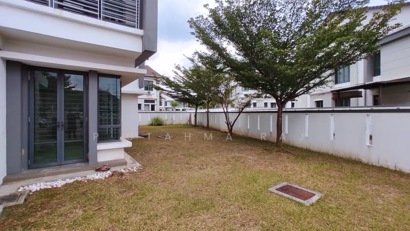 2-storey Terraced House for Sale in Alam Impian (Shah Alam) - P Utahma Raj - PropertyGuru.com.my
