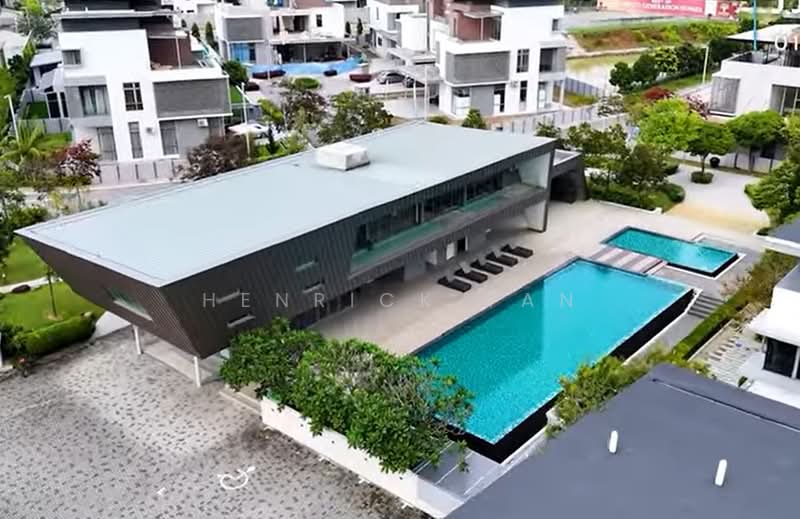 Semi-Detached House for Sale in Shah Alam (Selangor) - Henrick Tan - Exterior - PropertyGuru.com.my