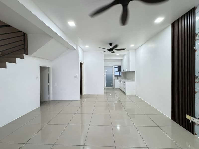 2-storey Terraced House for Rent in Cybersouth (Dengkil) - Ahmad Faiz - Living Room - PropertyGuru.com.my