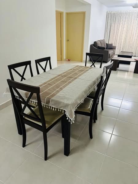 Kondominium untuk Dijual di Putra Villa - Pit Zahid - Dining Room - PropertyGuru.com.my