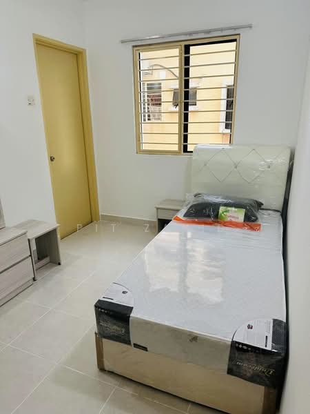 Kondominium untuk Dijual di Putra Villa - Pit Zahid - Bedroom - PropertyGuru.com.my