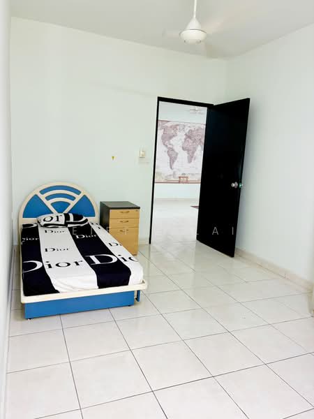 3-storey Terraced House for Rent in Kajang (Selangor) - Eiffel Lai - Bedroom - PropertyGuru.com.my
