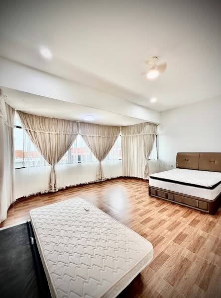 Rumah Teres 3 Tingkat untuk Dijual di Batu Ferringhi (Penang) - Cheryl Chng - Bedroom - PropertyGuru.com.my