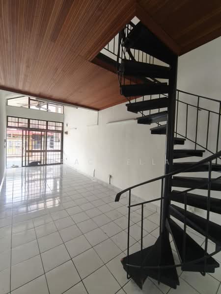 1-storey Terraced House for Rent in Taman Molek (Johor Bahru) - Grace Ella - PropertyGuru.com.my