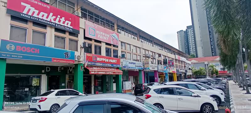 Shop for Rent in Desa Pandan (Ampang) - Devan Tiarajah - Exterior - PropertyGuru.com.my