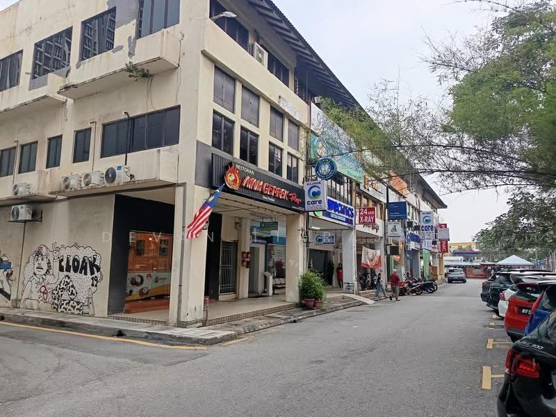 Shop for Rent in Desa Pandan (Ampang) - Devan Tiarajah - Exterior - PropertyGuru.com.my
