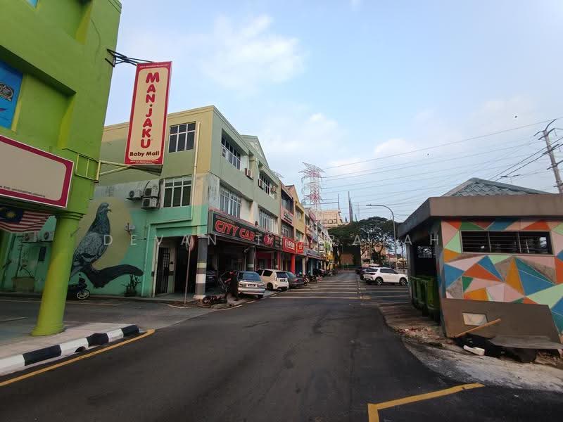 Shop for Rent in Desa Pandan (Ampang) - Devan Tiarajah - Exterior - PropertyGuru.com.my