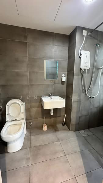 Condominium for Sale at Riana South - Jenny Lee - Bathroom - PropertyGuru.com.my