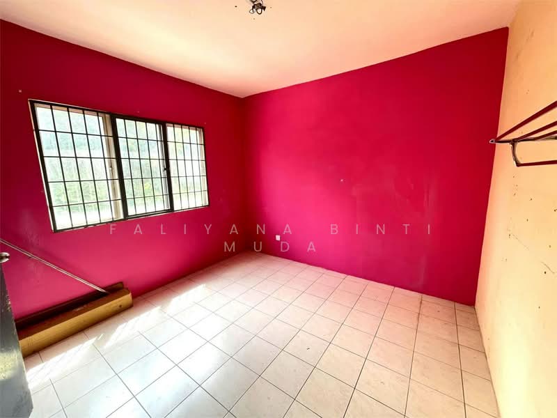 Apartment for Sale at Lakeview Apartments - Faliyana binti Muda - PropertyGuru.com.my