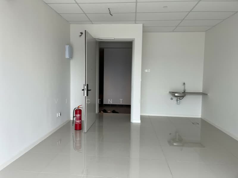 Kediaman Servis untuk Dijual di Edelweiss @ Tropicana Gardens - Vincent Heng - PropertyGuru.com.my