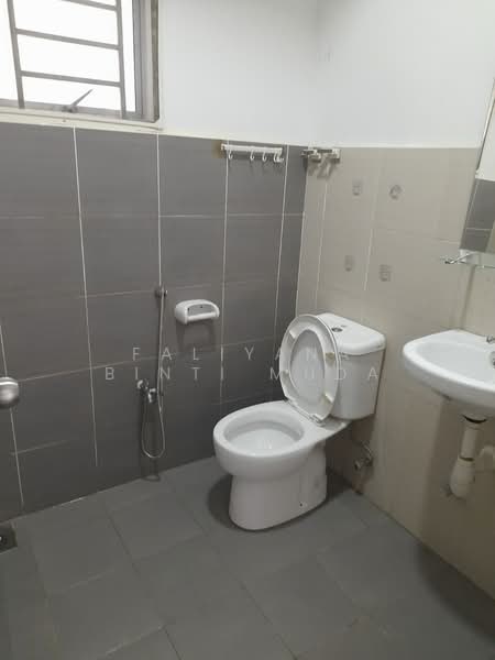 Apartment for Sale at Residensi Laguna Biru 2 - Faliyana binti Muda - PropertyGuru.com.my