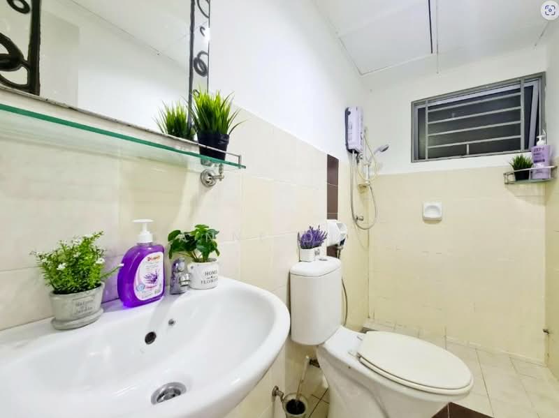 Service Residence for Rent at Koi Kinrara - Joanne Diong - Bathroom - PropertyGuru.com.my