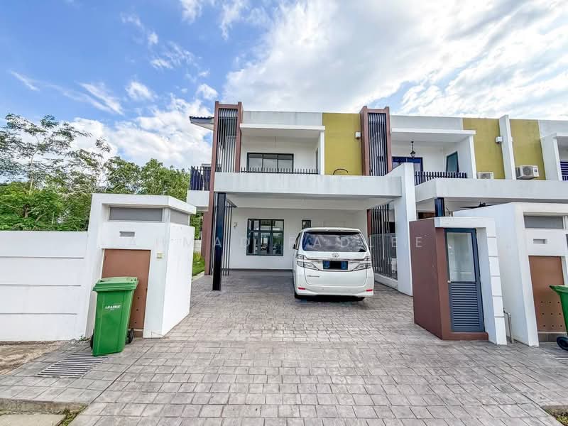 Rumah Teres 2 Tingkat untuk Dijual di Kajang (Selangor) - Ahmad Fadlee - Exterior - PropertyGuru.com.my