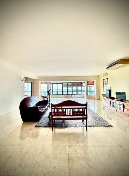 Kondominium untuk Dijual di The Regency Condominium - Cheryl Chng - Living Room - PropertyGuru.com.my