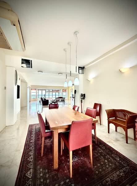 Kondominium untuk Dijual di The Regency Condominium - Cheryl Chng - Dining Room - PropertyGuru.com.my