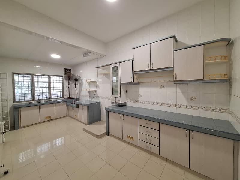 2.5-storey Terraced House for Sale in Bayan Hill Homes (Puchong) - Shanice Low - Kitchen - PropertyGuru.com.my