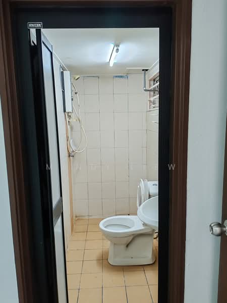 Rumah Bandar untuk Dijual di Taman Amansiara (Rawang) - Mandy Liew - Bathroom - PropertyGuru.com.my