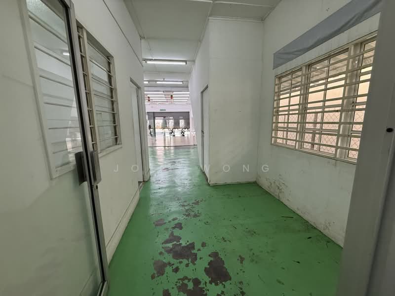 Shop for Rent in Kampung Baru Seri Kembangan (Seri Kembangan) - Joey Wong - Corridor - PropertyGuru.com.my