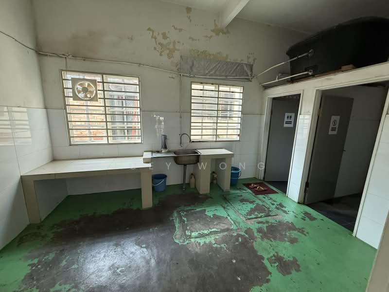 Shop for Rent in Kampung Baru Seri Kembangan (Seri Kembangan) - Joey Wong - Interior - PropertyGuru.com.my
