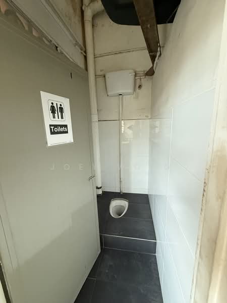 Shop for Rent in Kampung Baru Seri Kembangan (Seri Kembangan) - Joey Wong - Bathroom - PropertyGuru.com.my