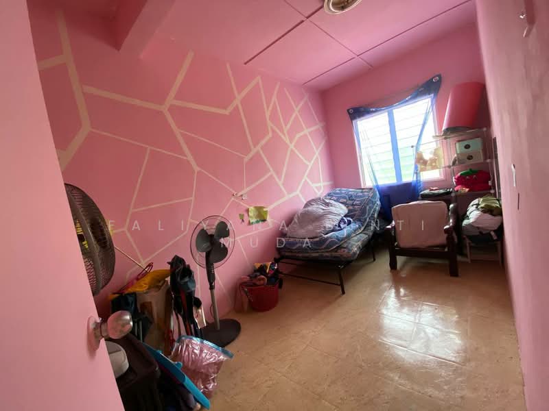 Rumah Teres 2 Tingkat untuk Dijual di Taman Tasik Semenyih (Semenyih) - Faliyana binti Muda - PropertyGuru.com.my