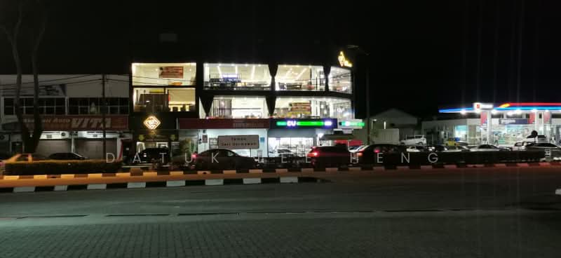 Shop / Office for Rent in Taman Sri Dermawan (Ipoh) - Datuk Lee Heng - Exterior - PropertyGuru.com.my