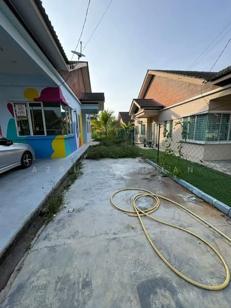Semi-Detached House for Sale in Batu Kikir (Negeri Sembilan) - Azrul Othman - Exterior - PropertyGuru.com.my