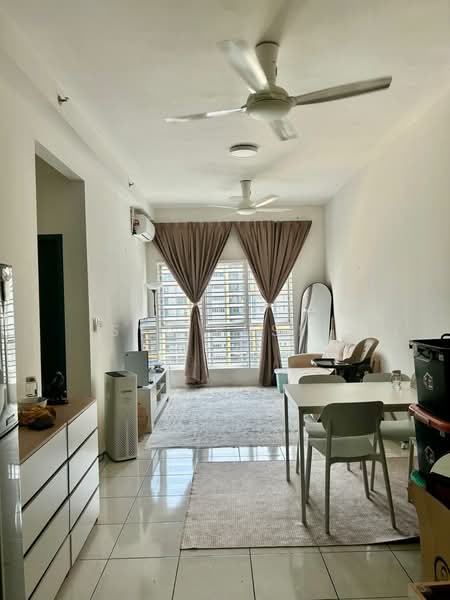 Service Residence for Rent at Kita Impian @ Cybersouth - Sya Rusli - Living Room - PropertyGuru.com.my