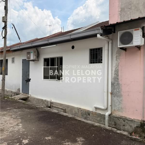 Rumah Teres 1 Tingkat untuk Dijual di Taman Flora Heights (Pasir Gudang) - Henry Lee - Exterior - PropertyGuru.com.my