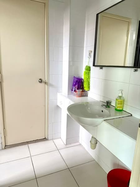 Semi-Detached House for Sale in Nusa Duta (Iskandar Puteri (Nusajaya)) - Sausa Lee - Bathroom - PropertyGuru.com.my