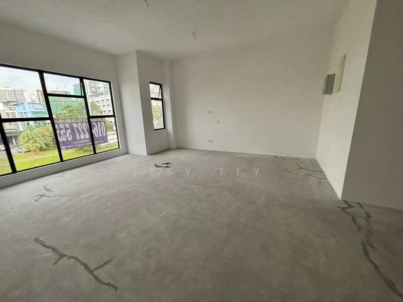 Shop for Rent in Setia Tropika (Johor Bahru) - Jesy Tey - Interior - PropertyGuru.com.my