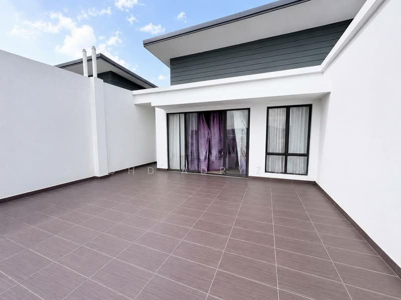 Rumah Bandar untuk Dijual di Shah Alam (Selangor) - Mohd Adryzam - Exterior - PropertyGuru.com.my