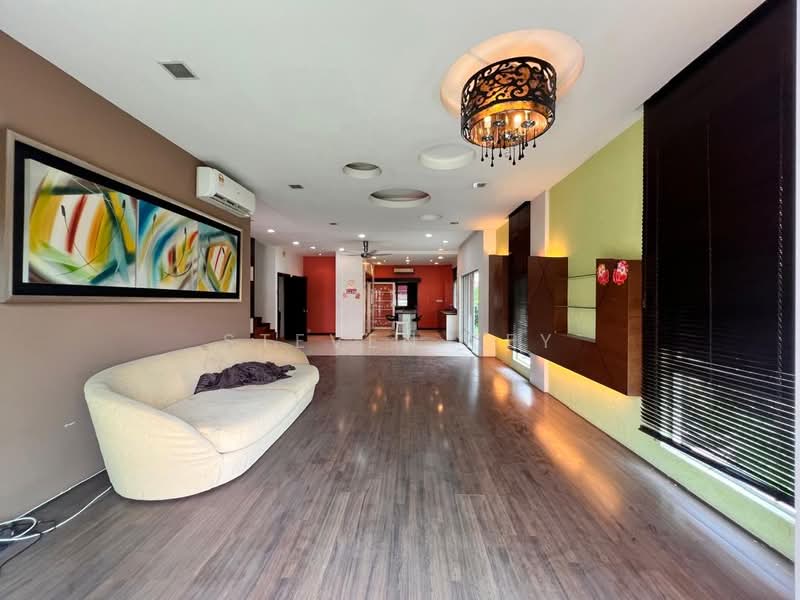 Rumah Berkembar untuk Dijual di Setia Eco Park (Setia Alam) - Steven Tey - Living Room - PropertyGuru.com.my