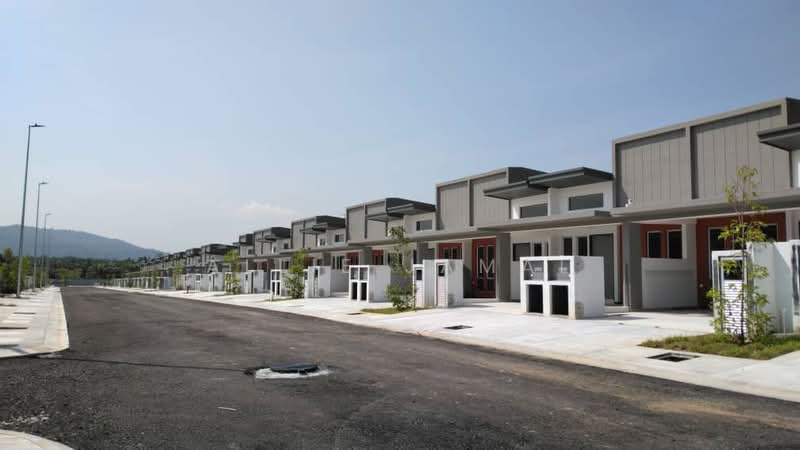 Rumah Teres untuk Dijual di Dengkil (Selangor) - Allie Jamal - Exterior - PropertyGuru.com.my