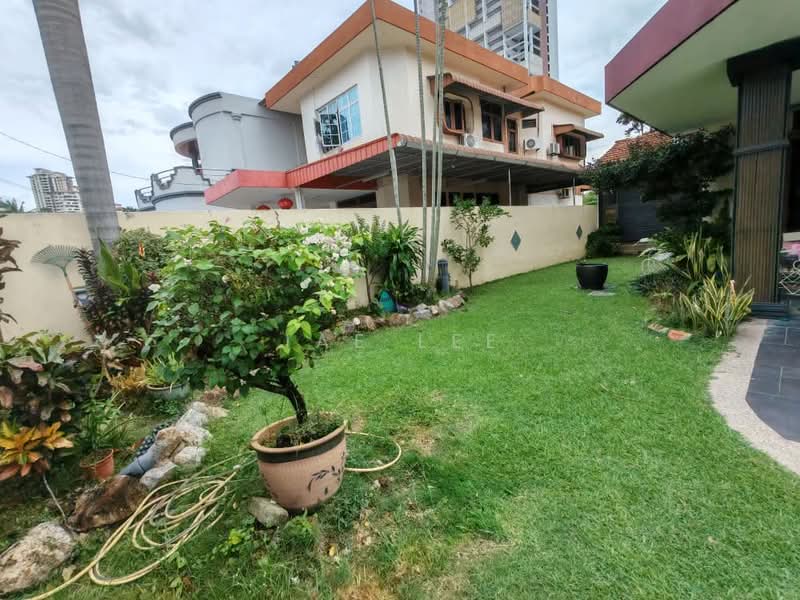 Semi-Detached House for Sale in Tanjung Bungah (Penang) - Jae Lee - Exterior - PropertyGuru.com.my