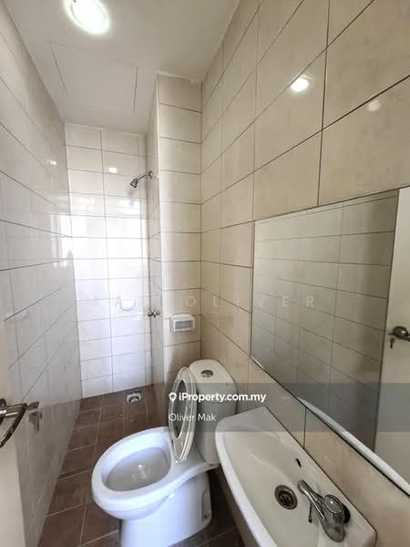 Condominium for Sale at KM1 West - Mak Oliver - Bathroom - PropertyGuru.com.my